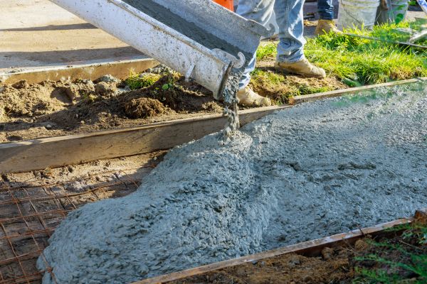 Driveway Concrete Pouring in Newburgh